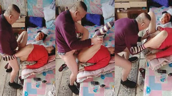 A824老太太被老头操得嗷嗷叫床喊舒服内射对话刺激